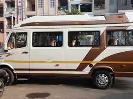 16+1 seater tempo traveller rates in delhi