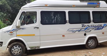 11 seater deluxe 1x1 tempo traveller