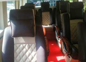 agra taj mahal tour by 11 seater deluxe 1x1 tempo traveller