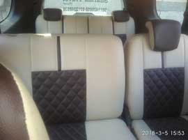 agra taj mahal tour by 8 seater renault lodgy car