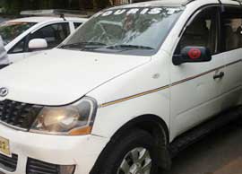 8 seater mahindra xylo car hire delhi