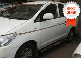 8 seater toyota innova car hire